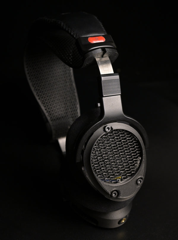 2023 — ETA O² — ETA O2 on-ear headphone top view
