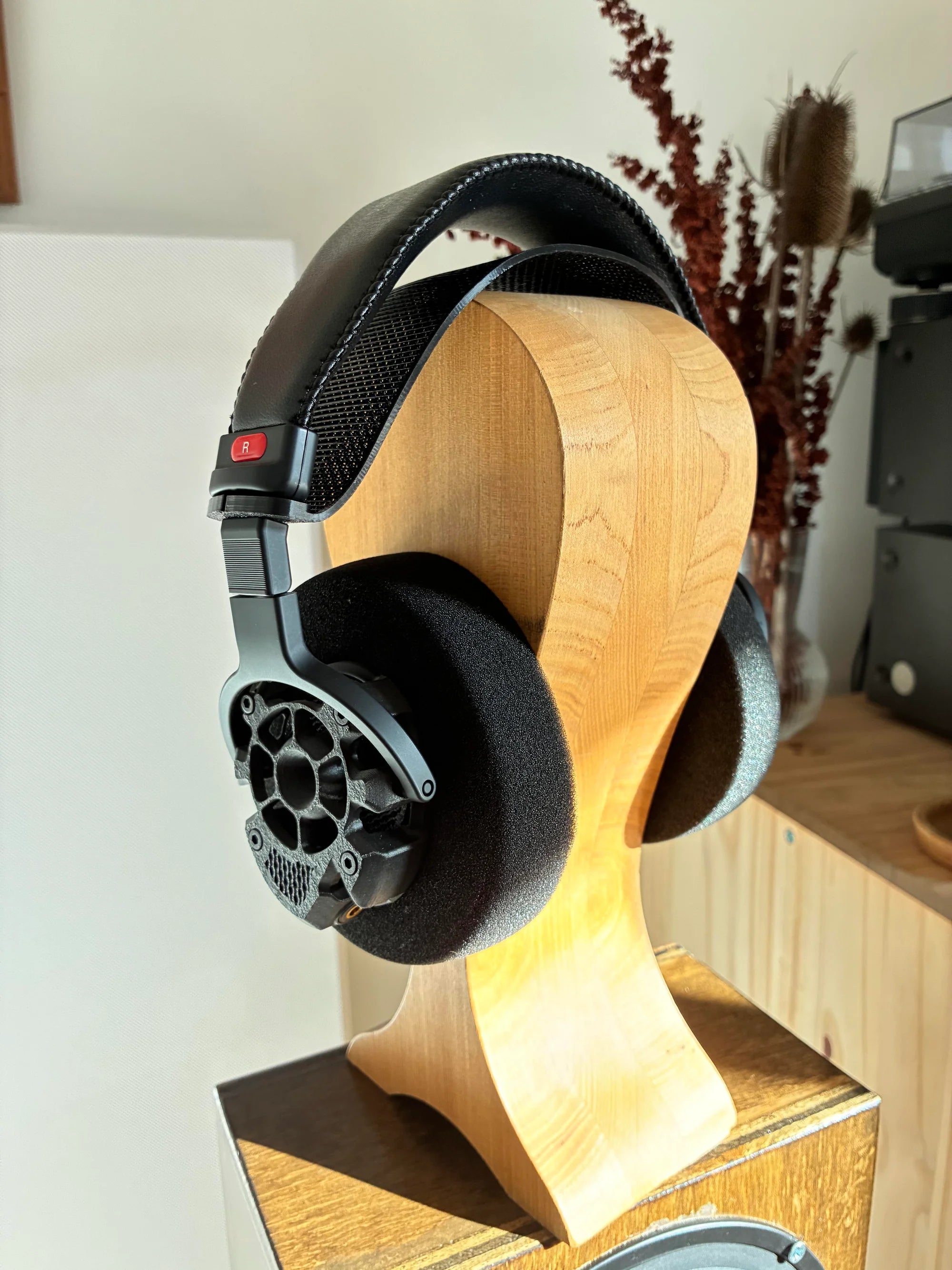 APOS X ETA HEADPHONE PROJECT