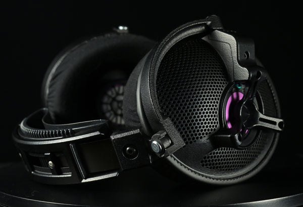2025 — ETA ULI (Preorder) — AlNiCo Headphone — ETA ULI AlNiCo open-back headphone, front three-quarter view